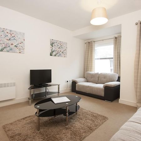 The Coliseum Apartments Cheltenham Rum bild