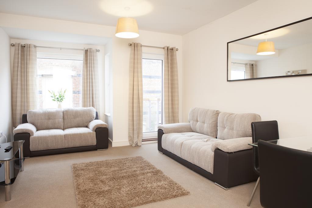 The Coliseum Apartments Cheltenham Rum bild