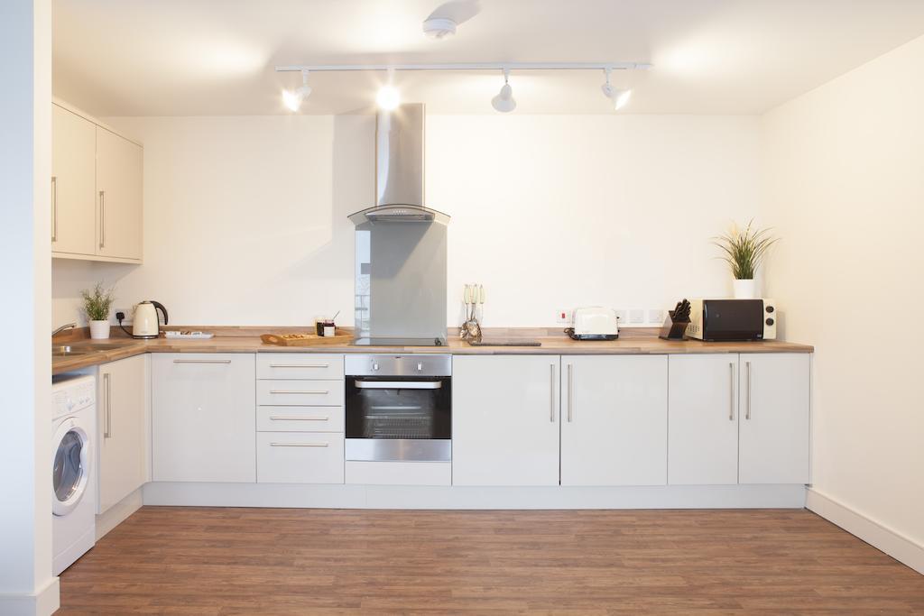 The Coliseum Apartments Cheltenham Rum bild